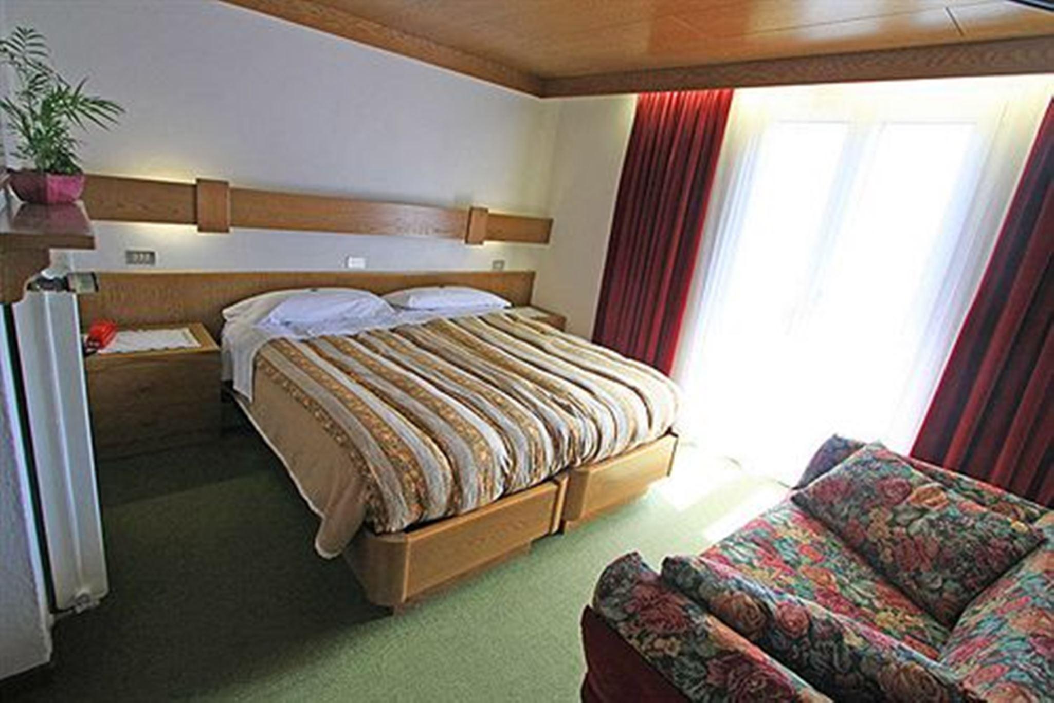 Gh Hotel Monzoni Pozza di Fassa Exterior photo