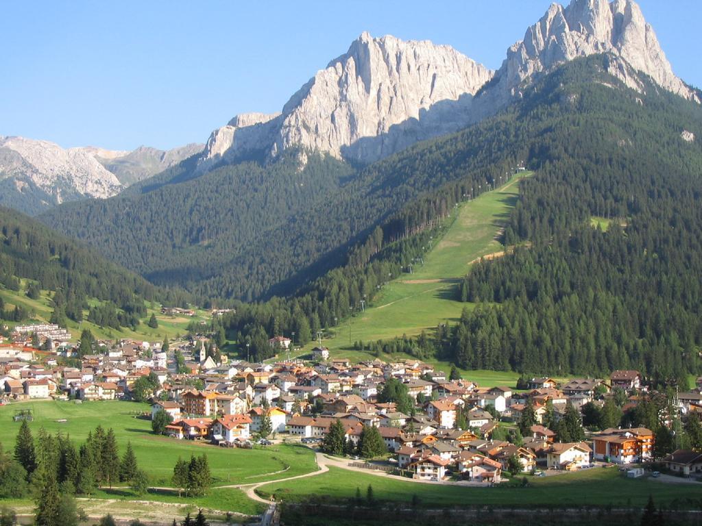 Gh Hotel Monzoni Pozza di Fassa Exterior photo
